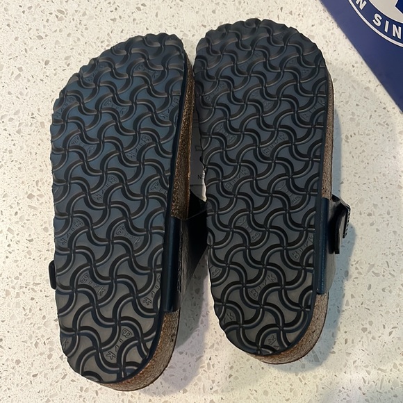 Brand new Birkenstock Gizeh Black Licorice Size 38 - Picture 8 of 9